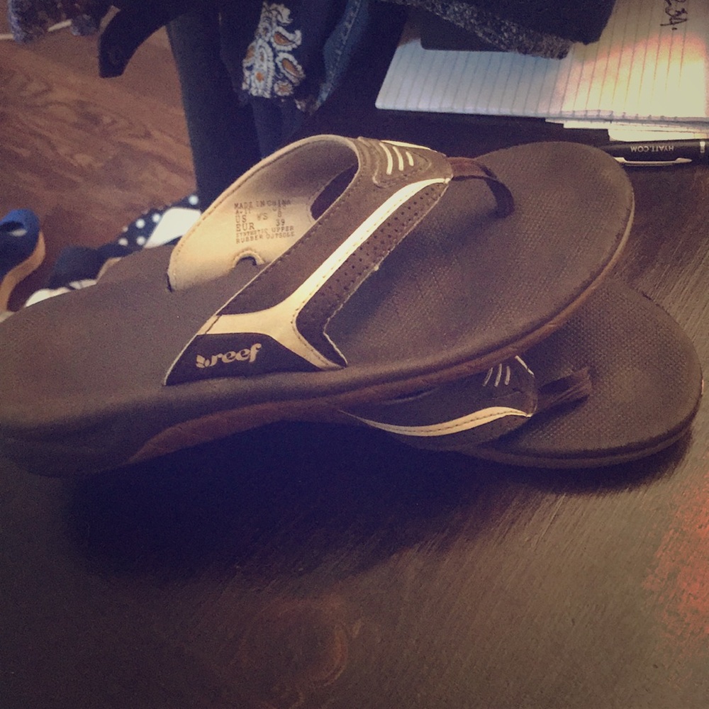 Reef women’s flip flops